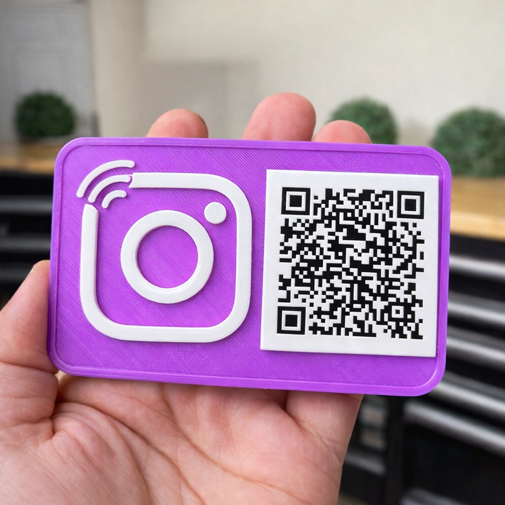 2 placas personalizadas con código QR + NFC